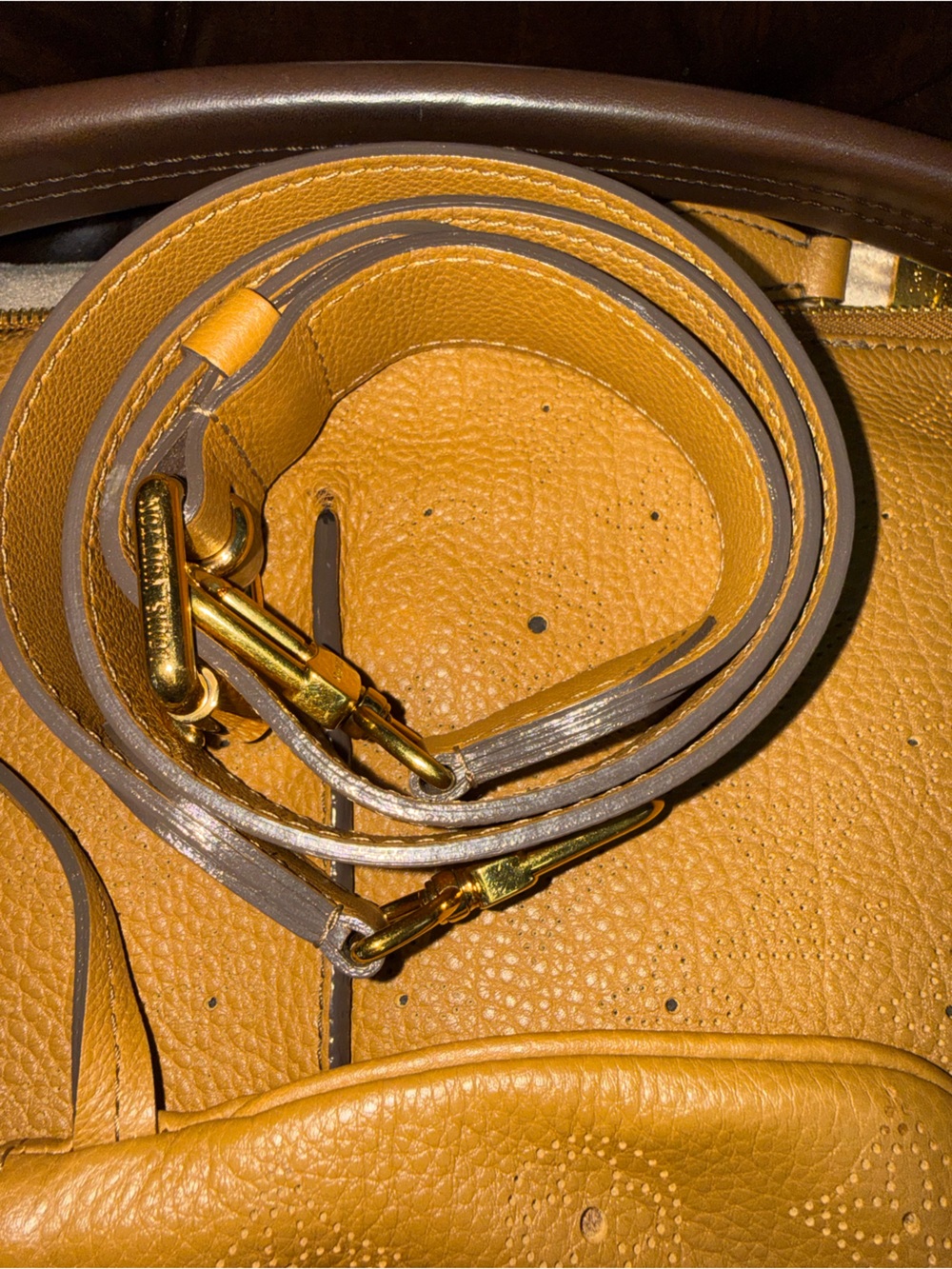 AUTH. LOUIS VUITTON MAHINA SERENE MM 2-Way Handbag/Shoulderbag-Caramel-🔥🔥 - Picture 14 of 16